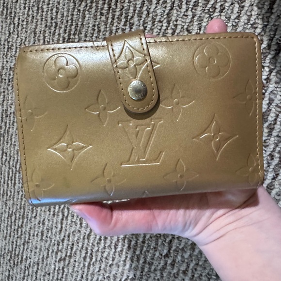 Louis Vuitton Authenticated Wallet EUC - Picture 8 of 11